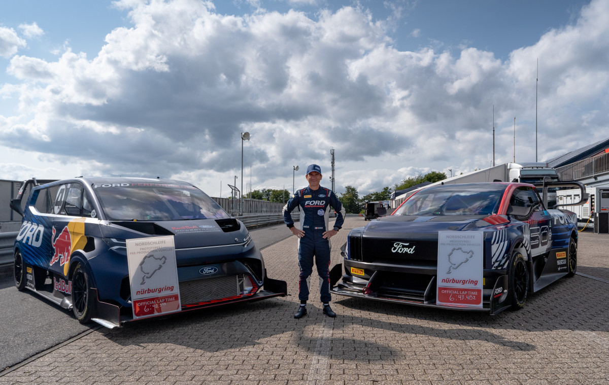 Ford F-150 Lightning SuperTruck Just Set A Supercar-Crushing Nürburgring Lap Time
