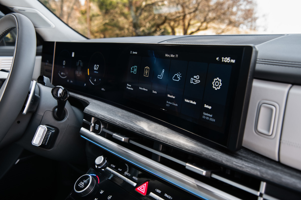 New Study Reveals The Tech Features Drivers Love And Hate