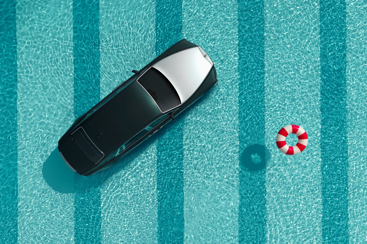 Rolls-Royce Threw A Phantom In A Pool Because Keith Moon (Maybe) Did It First