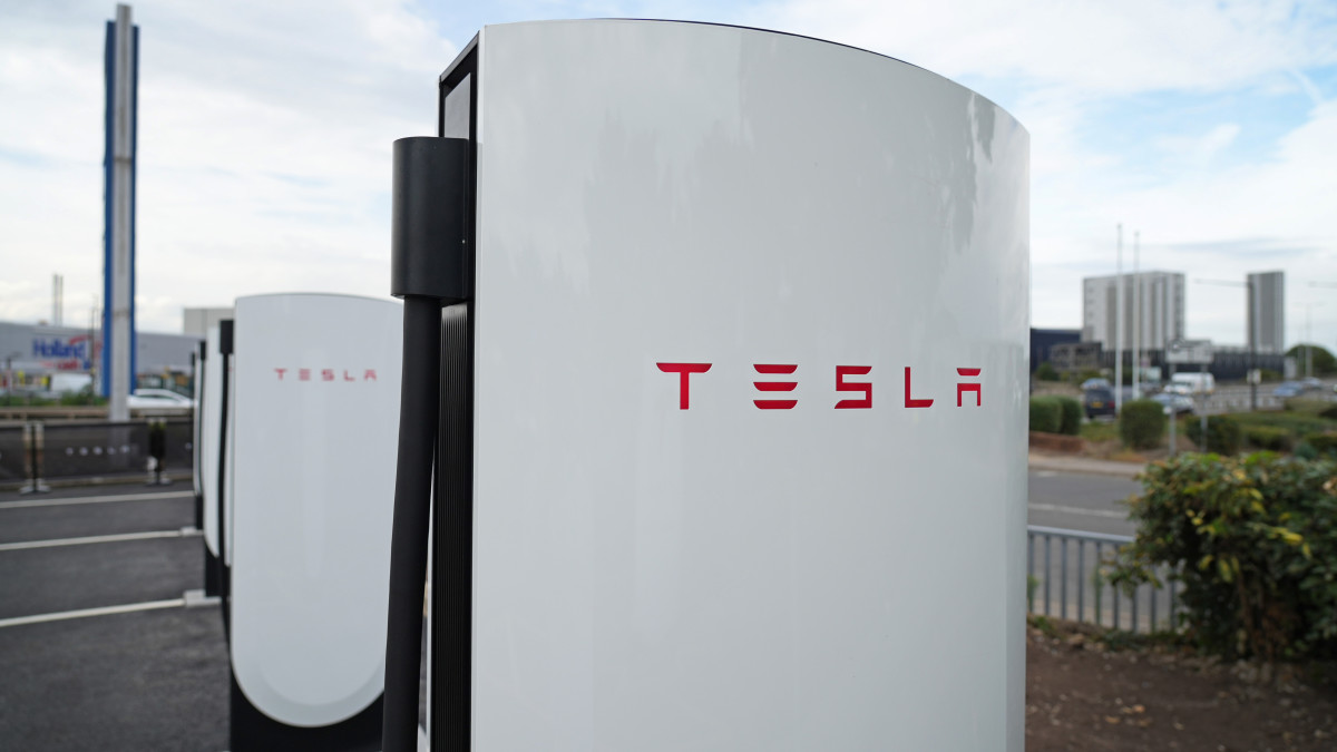 Tesla’s First V4 Supercharger Finally Activated, Faster, Smarter, and Future-Proof