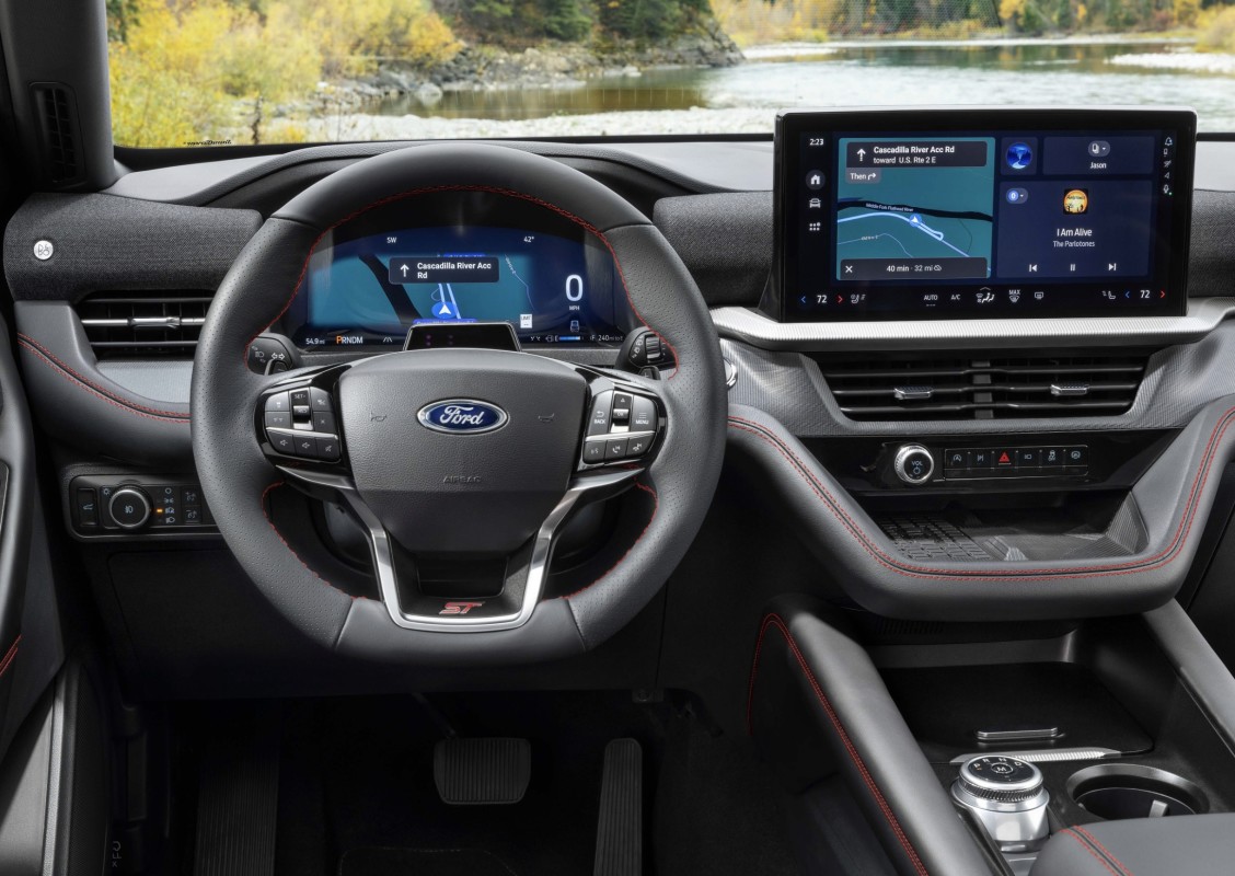 Ford CEO Jim Farley: Every Car Needs an AI Assistant—Not CarPlay Ultra