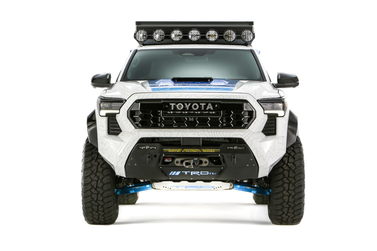 Toyota Turns Tacoma Into 547-HP Hydrogen-Powered Off-Roader