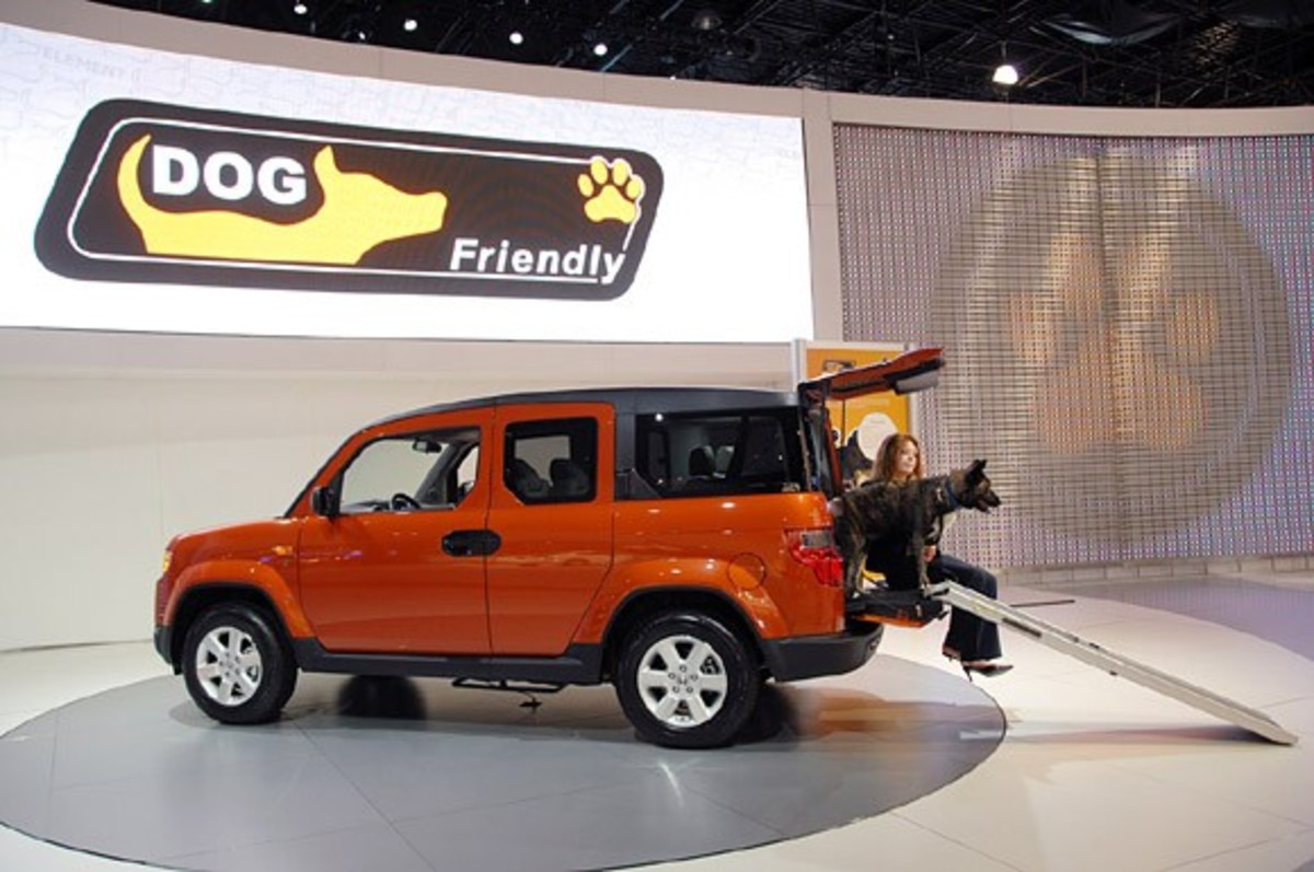 New York Honda ramps up attention for dog friendly Element concept Autoblog