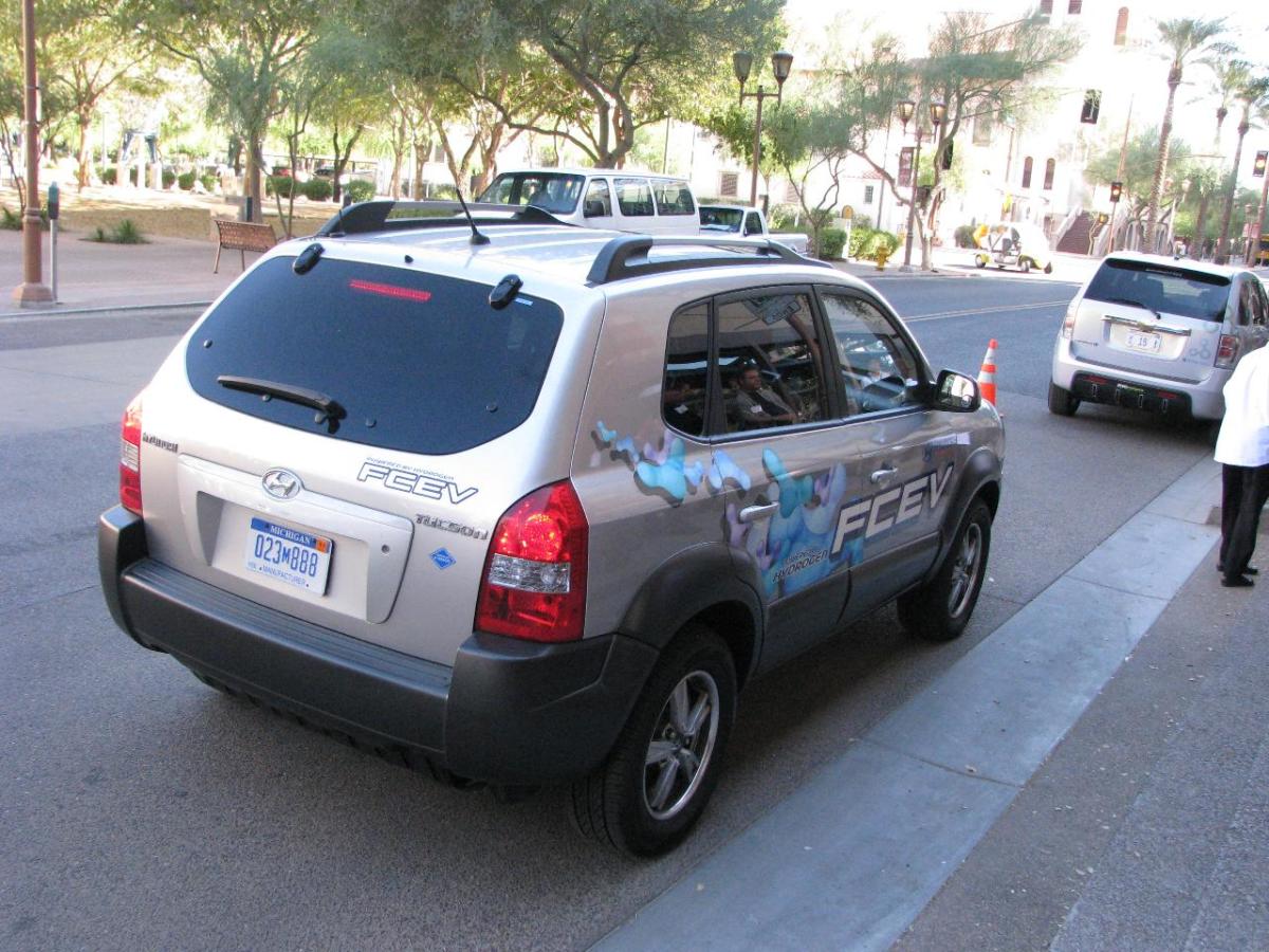 Report Hyundai to test hydrogen fuel cell Tuscon ix in 2011 Autoblog