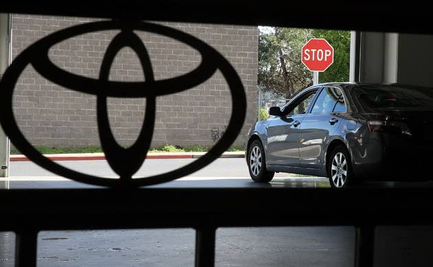 Report Toyota must share info on brake override system Autoblog Car