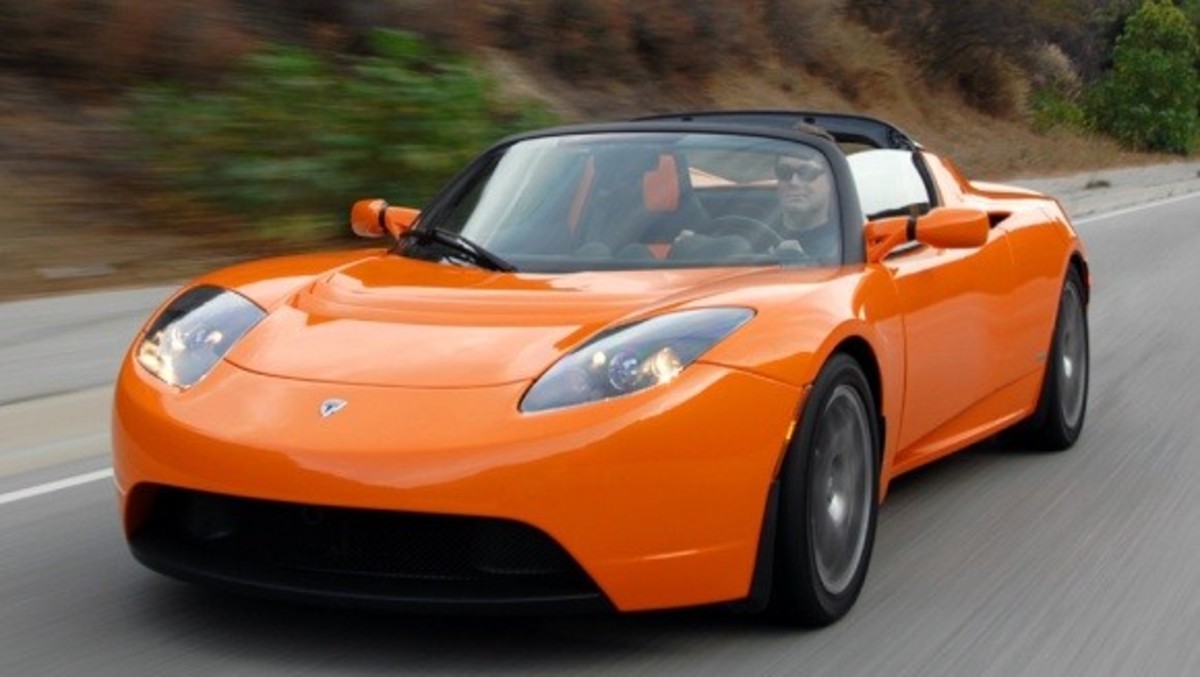 Tesla raises prices on Roadster options, sparks controversy, anger