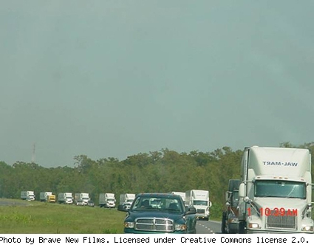 WalMart orders dieselelectric hybrid truck prototype from