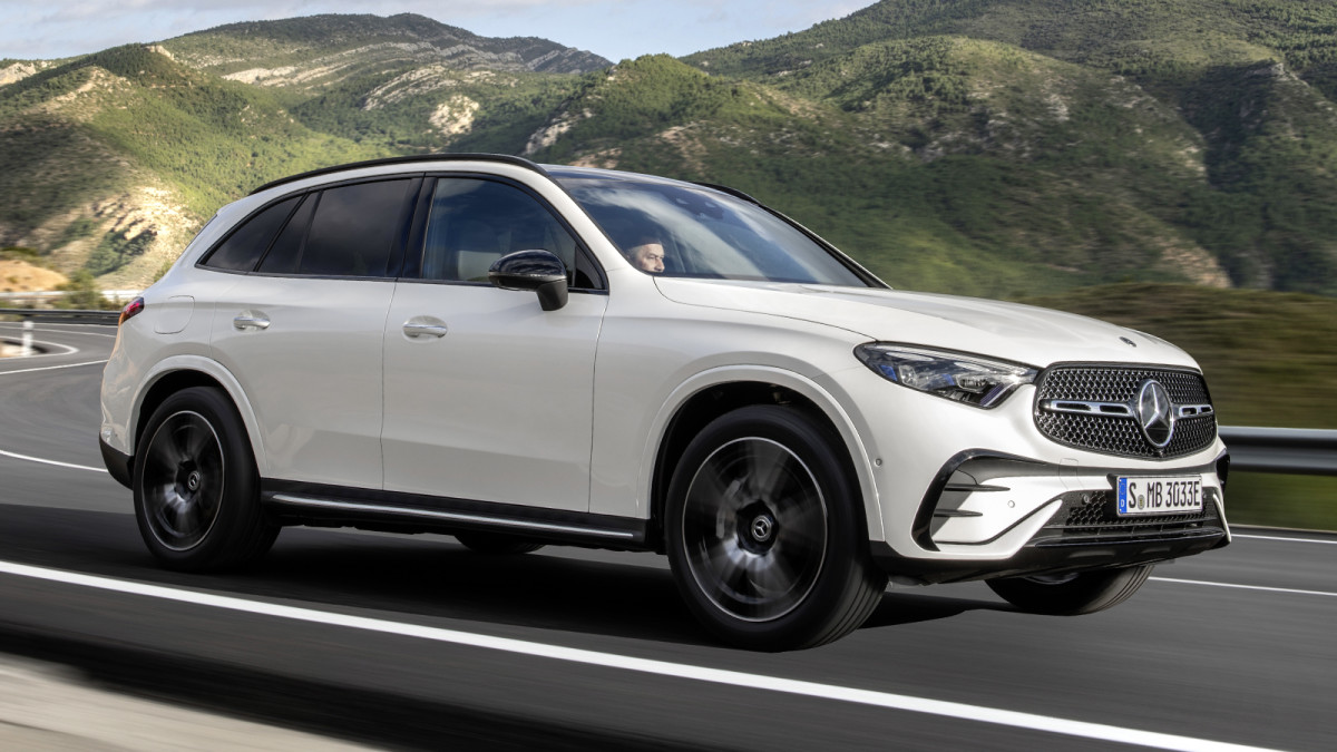 2025 MercedesBenz GLCClass gains PHEV model Autoblog