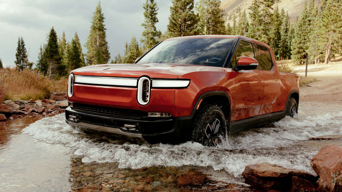 Rivian eliminates entry-level Explore trim for R1T and R1S - Autoblog