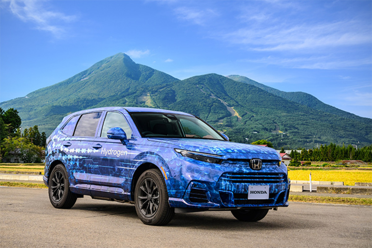 Honda CRV hydrogen fuel cell prototype unveiled — and it's a PHEV too