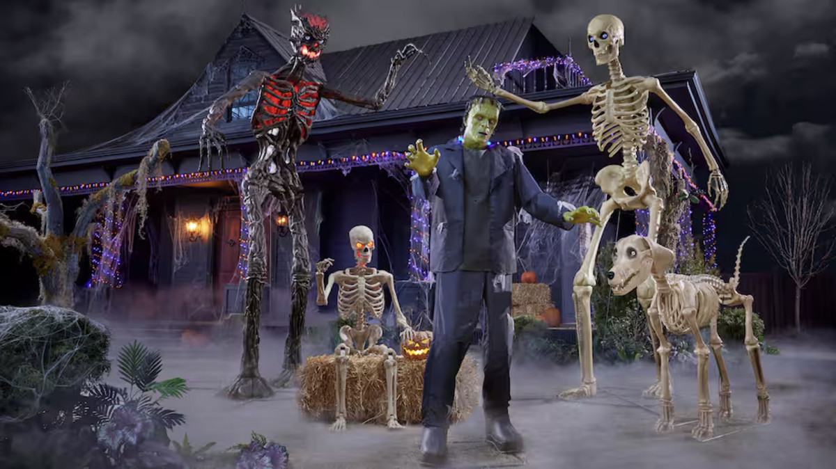 Believe it or not, the 12foot tall Home Depot Halloween skeleton is