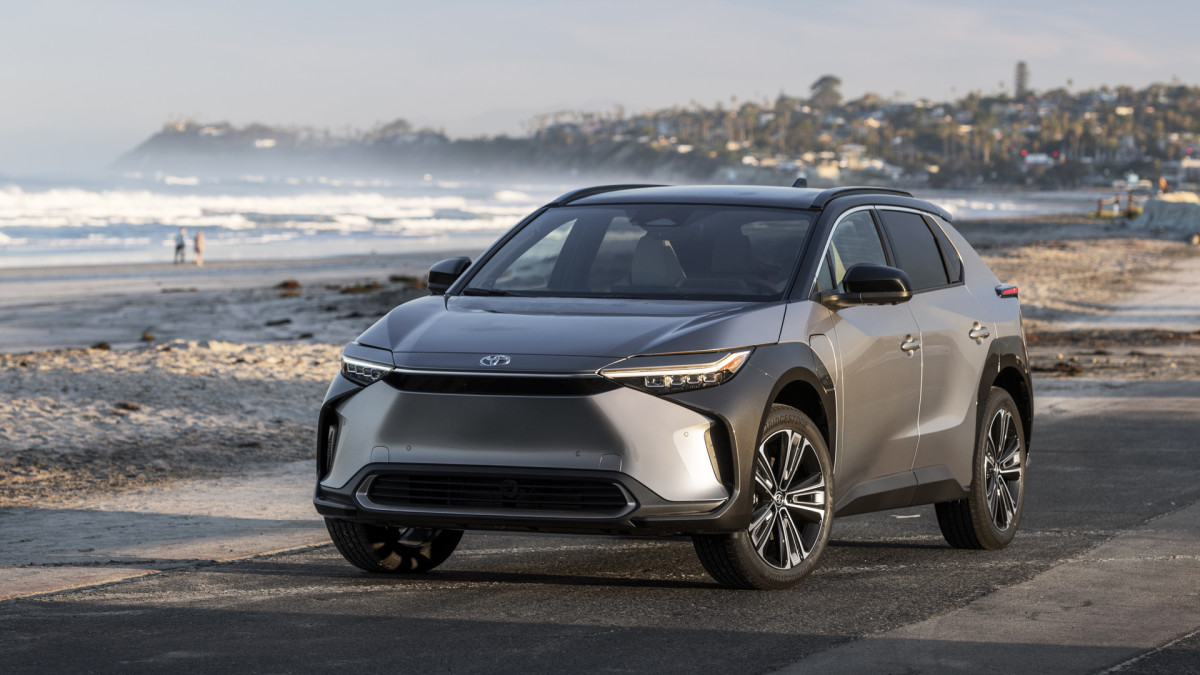 500 mile range ev hotsell