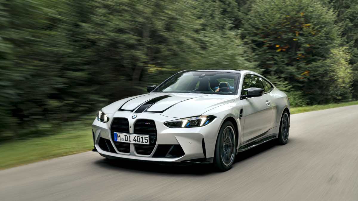 2025 BMW M4 refreshed with minor design tweaks, better tech and more AWD power Autoblog