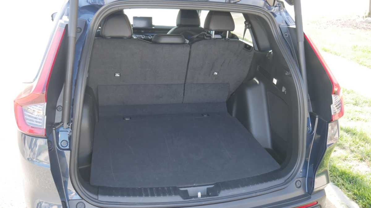 Honda CR-V Luggage Test: How much cargo space? - Autoblog
