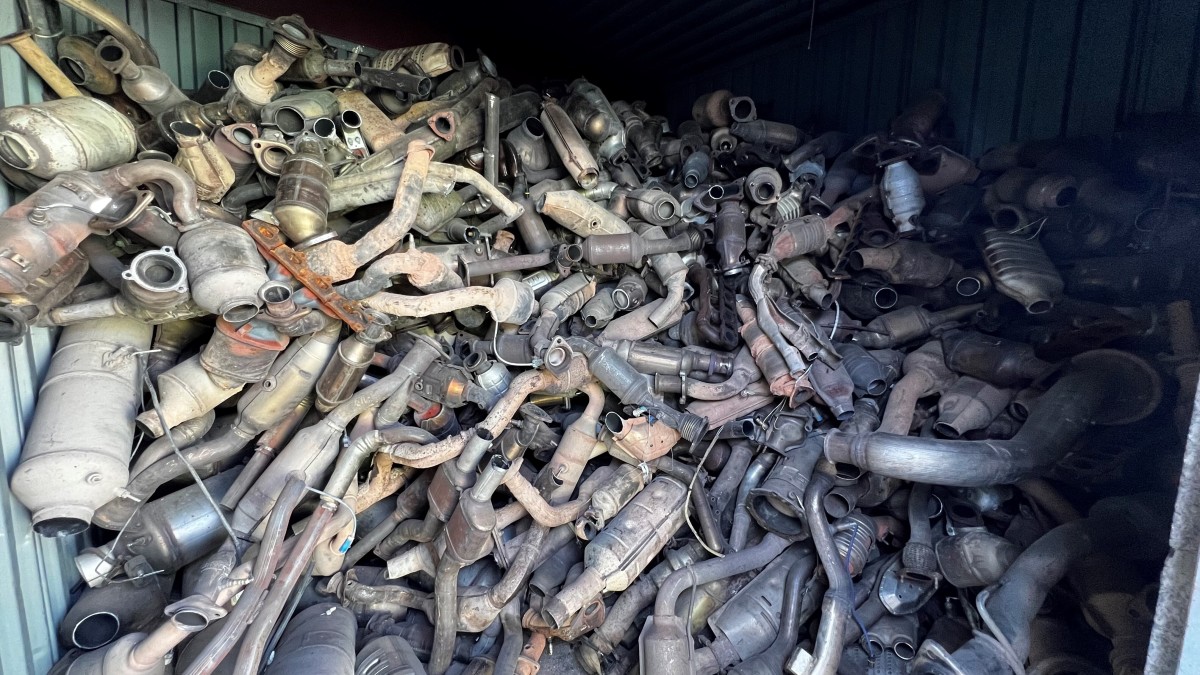 Oregon cops make arrests in thefts of 44,000 catalytic converters