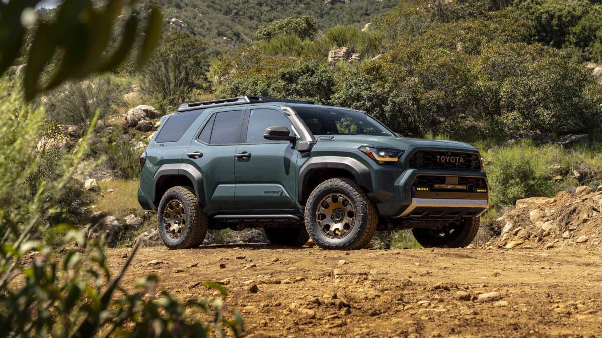 Toyota 4Runner Trailhunter is one heck of an offroad rig Autoblog