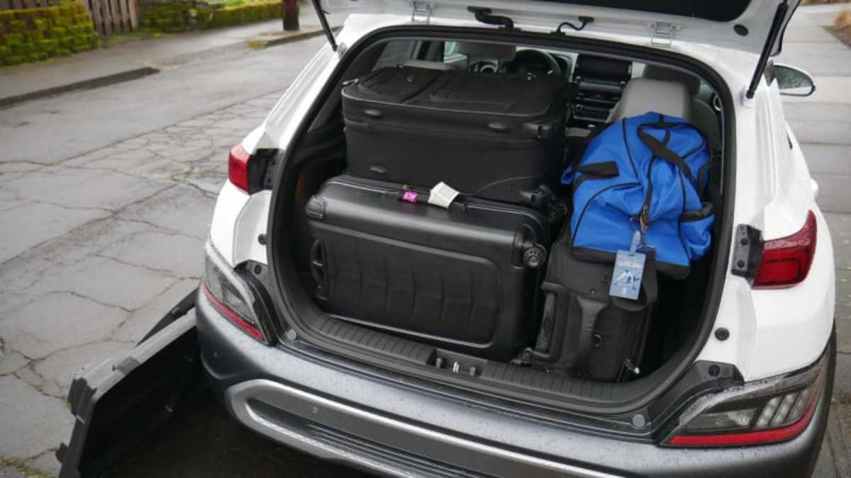 Hyundai Kona Luggage Test (20172023) How much cargo space? Autoblog