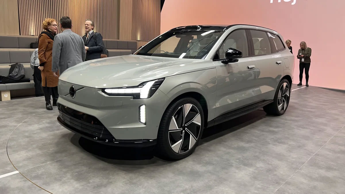 2025 Volvo EX90 starts at 77,990 for seven seats and a 300mile range