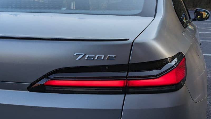 2024 BMW 750e xDrive First Drive: The 7 Series plug-in hybrid rules too ...