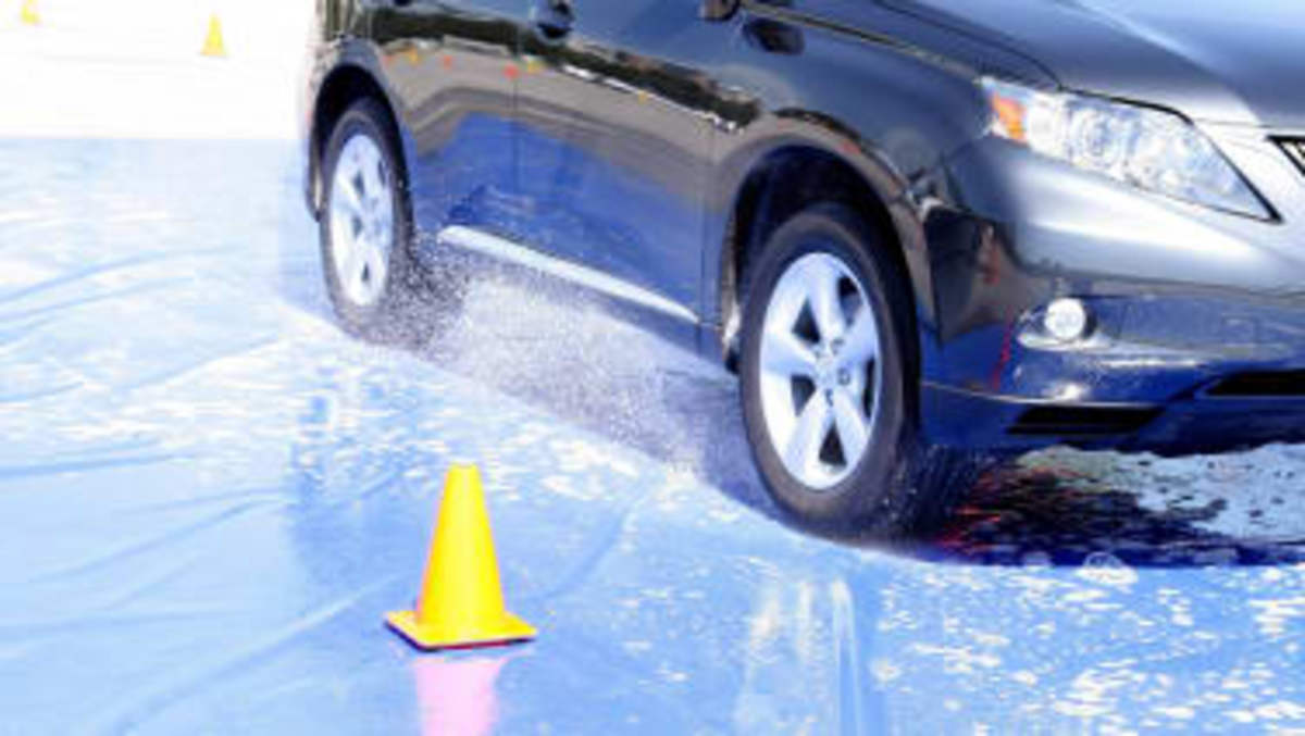 What is traction control? How it works, why it matters Autoblog Car