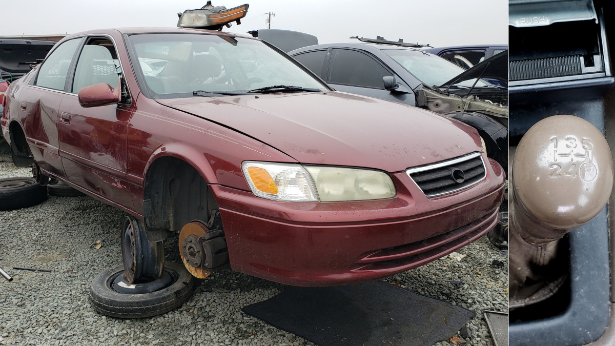 Junkyard Gem: 2001 Toyota Camry CE with manual transmission - Autoblog