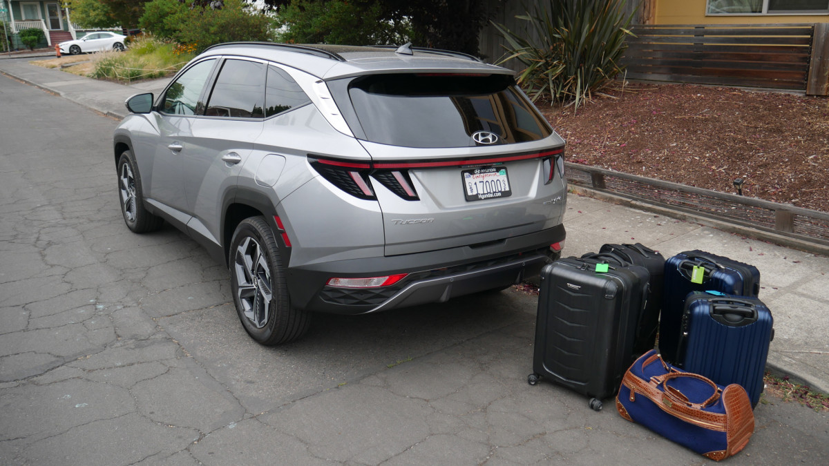 2022 Hyundai Tucson Luggage Test | How much cargo space? - Autoblog