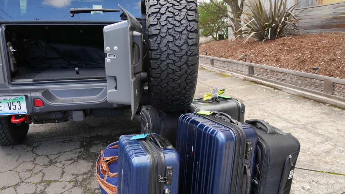 Jeep carry on luggage 21 on sale