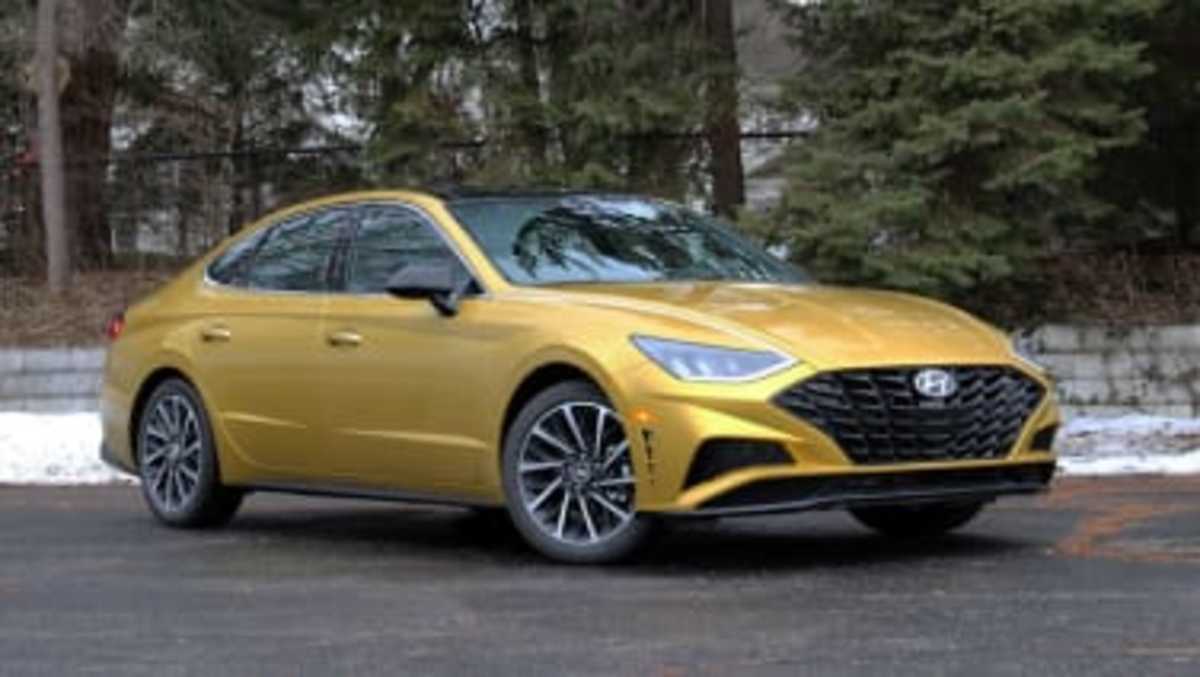 2021 Hyundai Sonata Review | What's new, hybrid fuel economy, prices ...