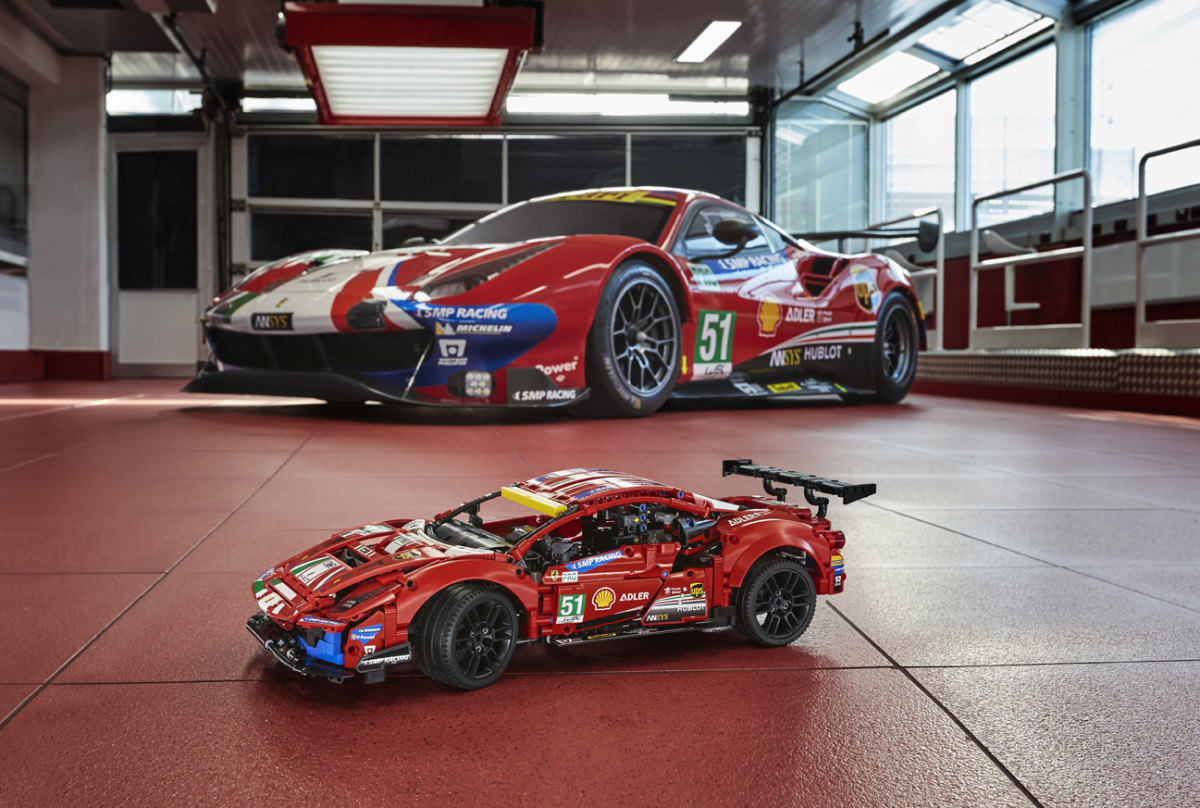 New lego ferrari 2021 online