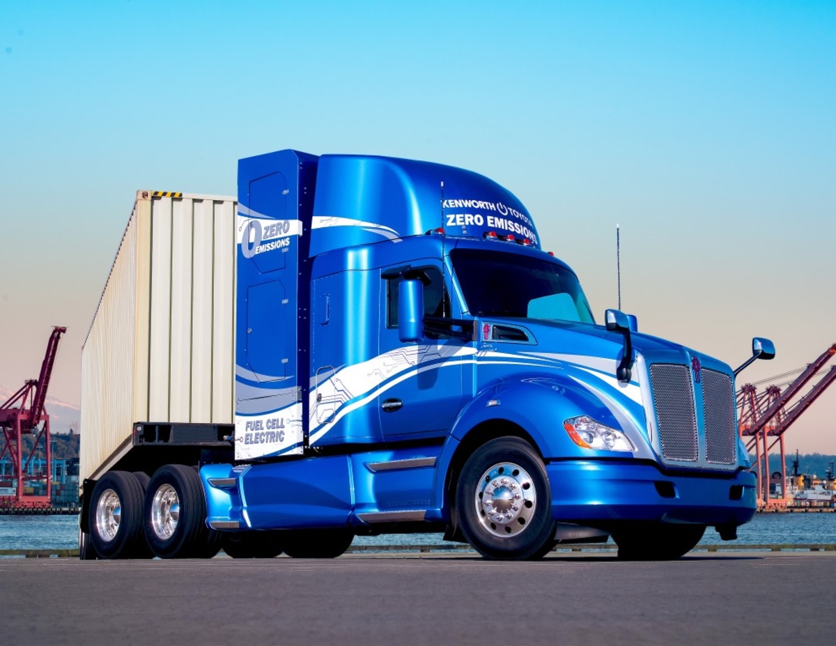 Kenworth and Toyota partner on fuel cell heavyduty trucks Autoblog