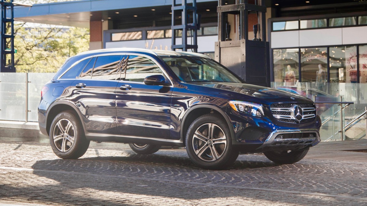 2020 Mercedes Benz GLC 350e 4MATIC EQ Power touts bigger battery pack Autoblog