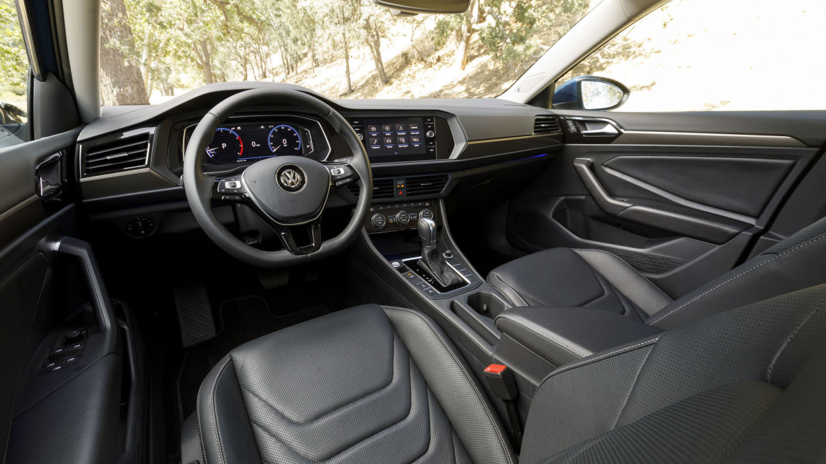 2019 VW Jetta interior is roomier, snazzier yet still a bit cheap