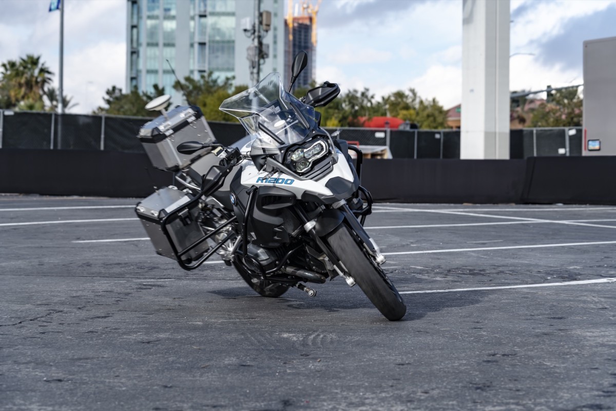 Bmw self balancing motorbike price new arrivals