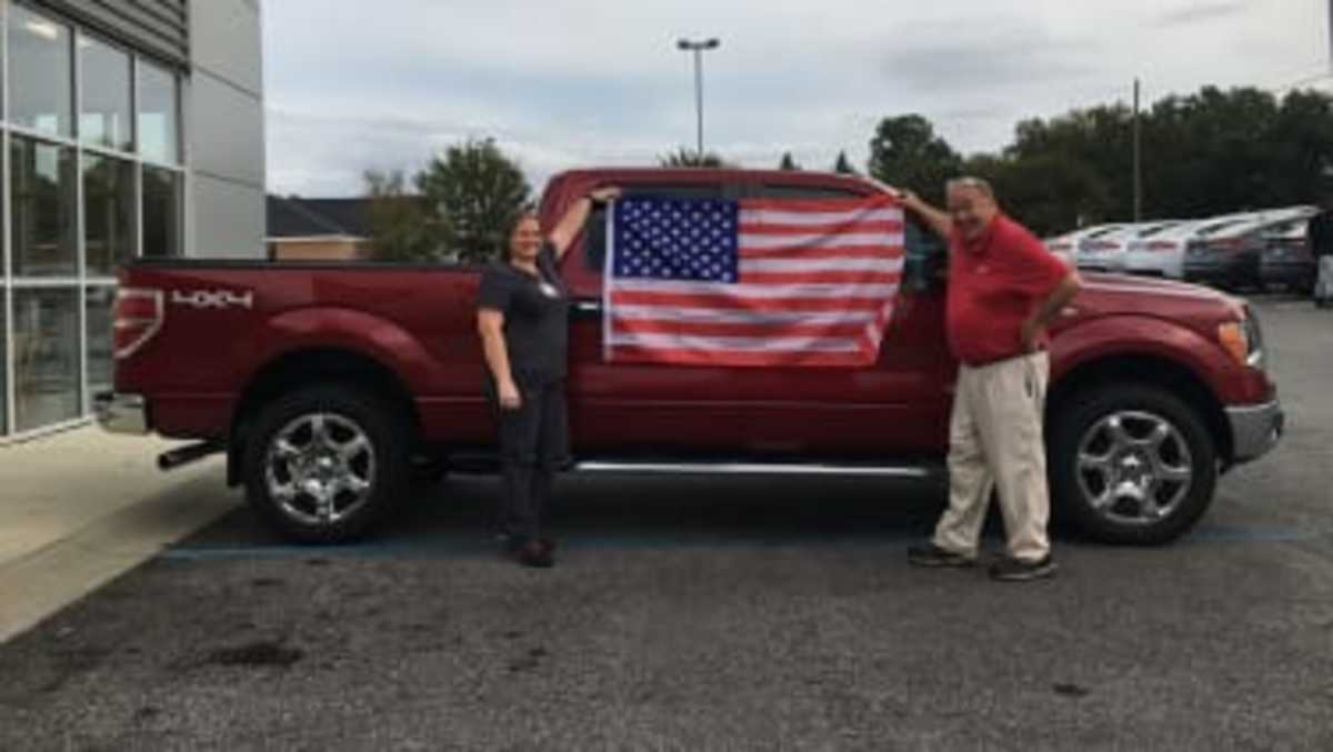 South Carolina Ford dealer offers ‘God, Guns and America’ promotion