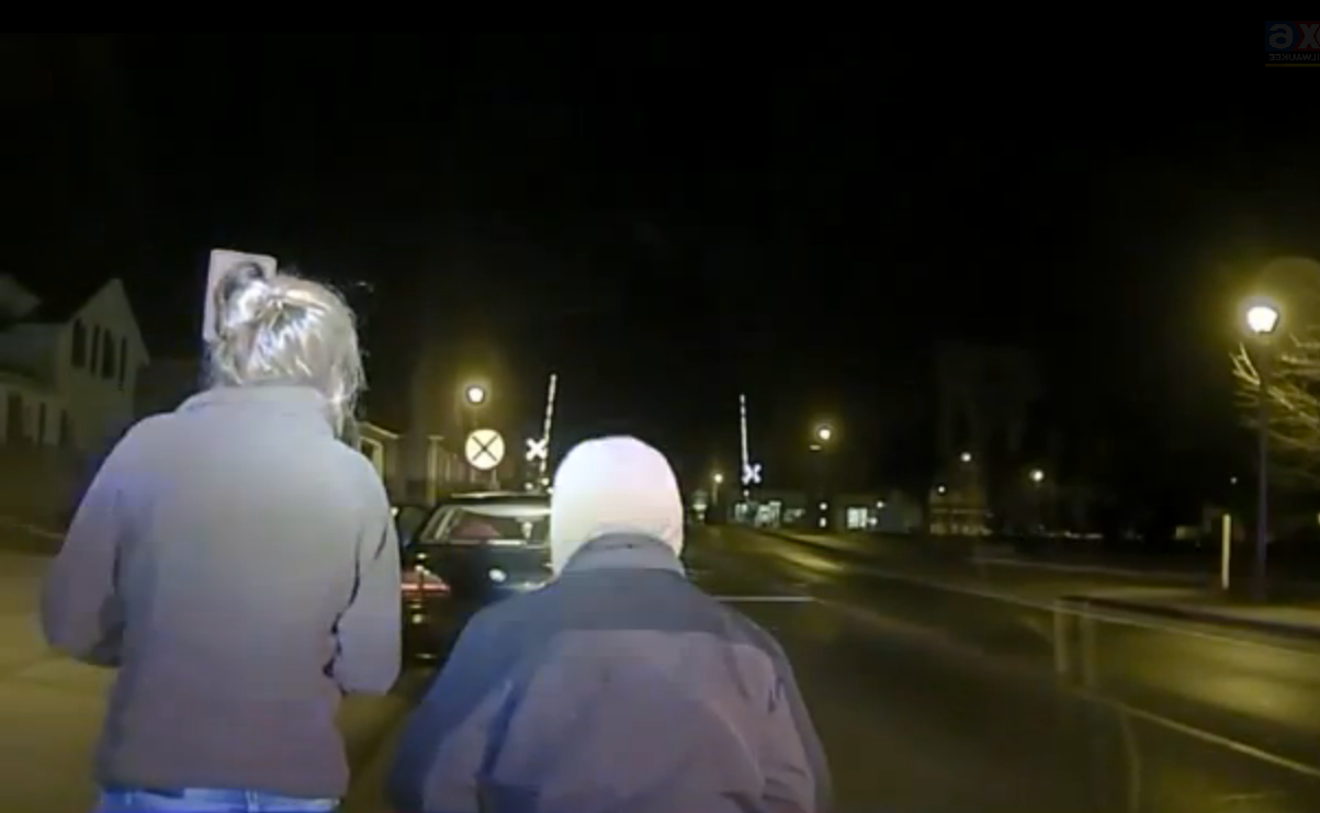 Police officer gets egged during routine traffic stop - Autoblog