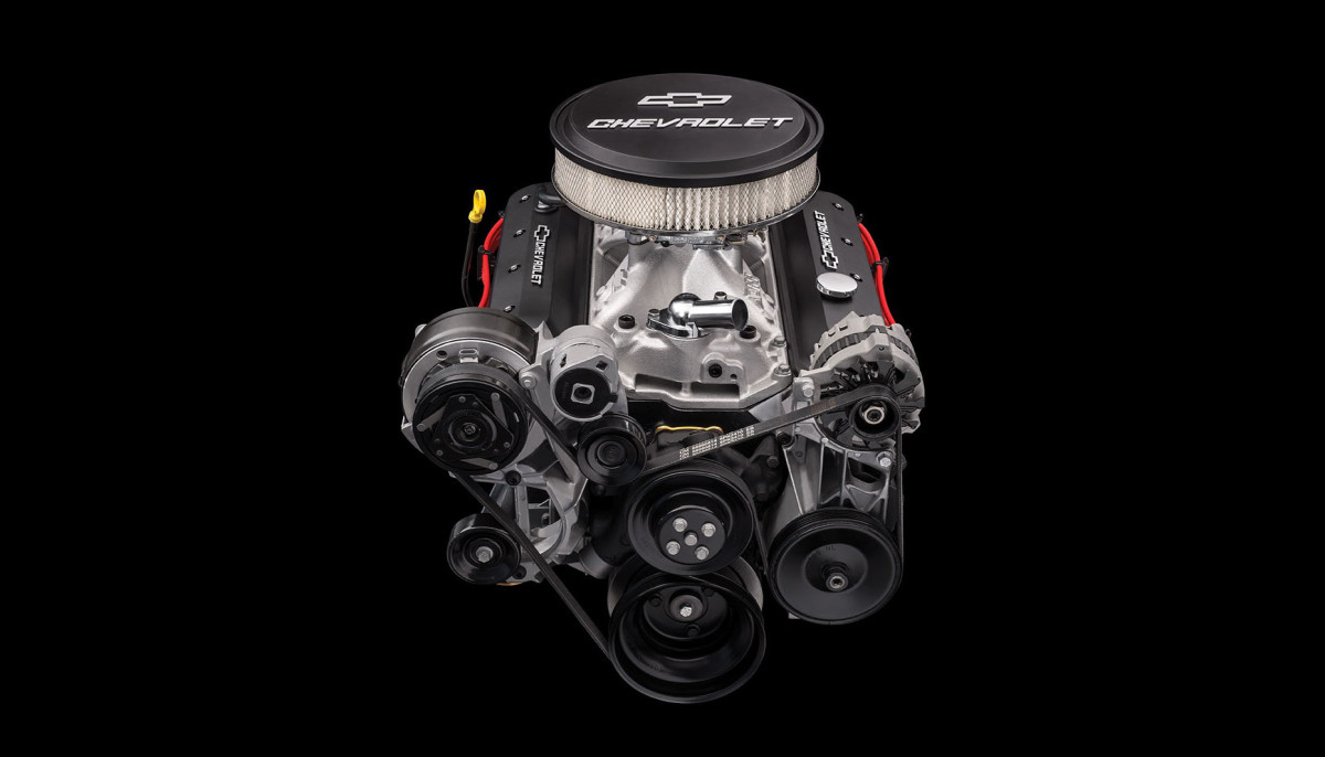 New Chevy Small Block crate engine has 405 hp endless possibilities Autoblog