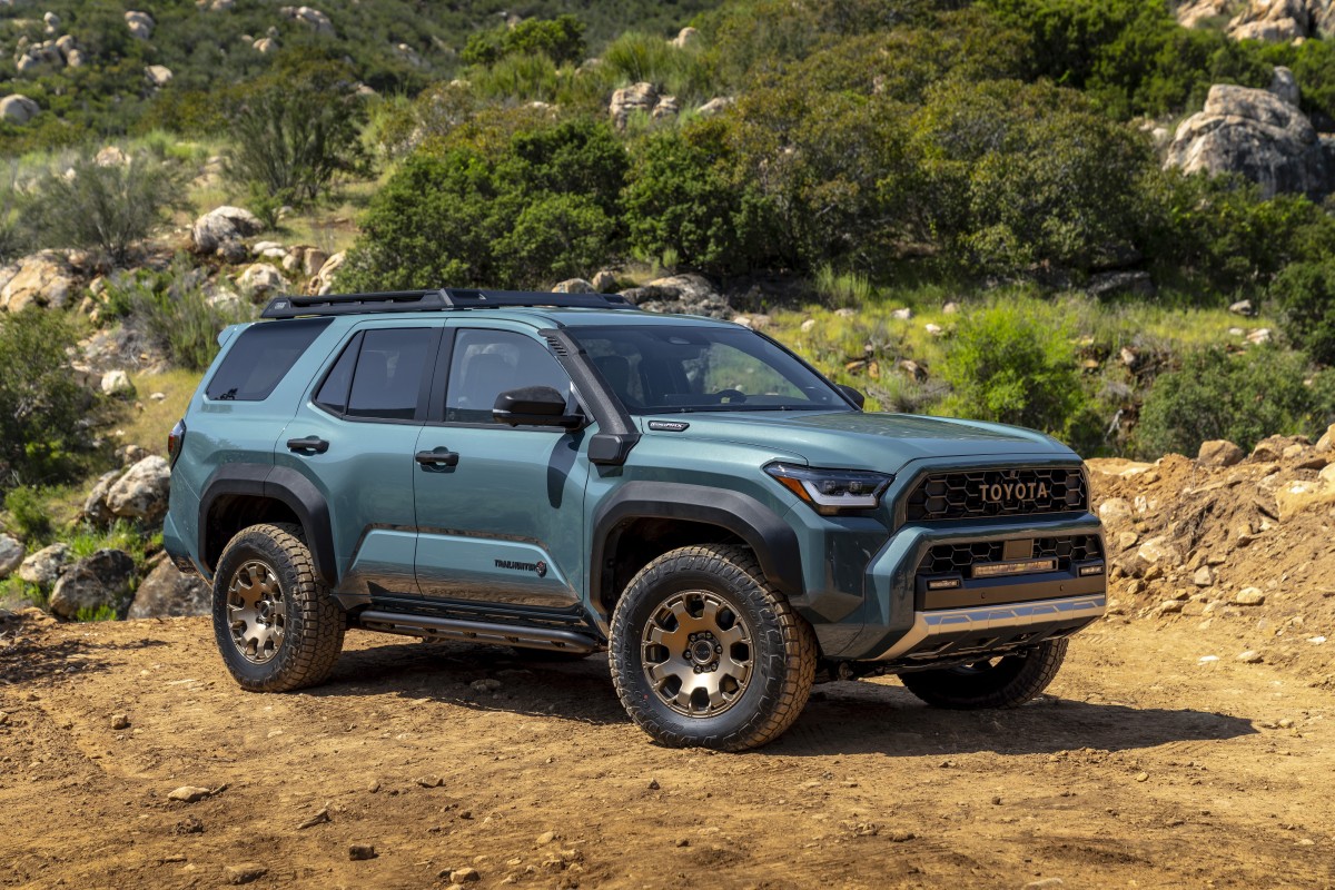 2025 Toyota 4Runner fuel economy manages to be better—and also worse