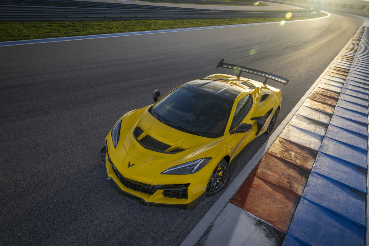 2025 Corvette ZR1 How NASAinspired twinturbos unlock nextlevel
