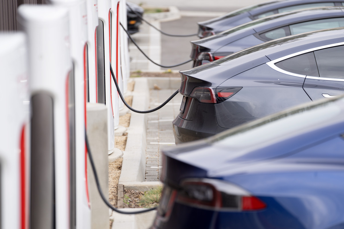 Become a tesla charging station discount
