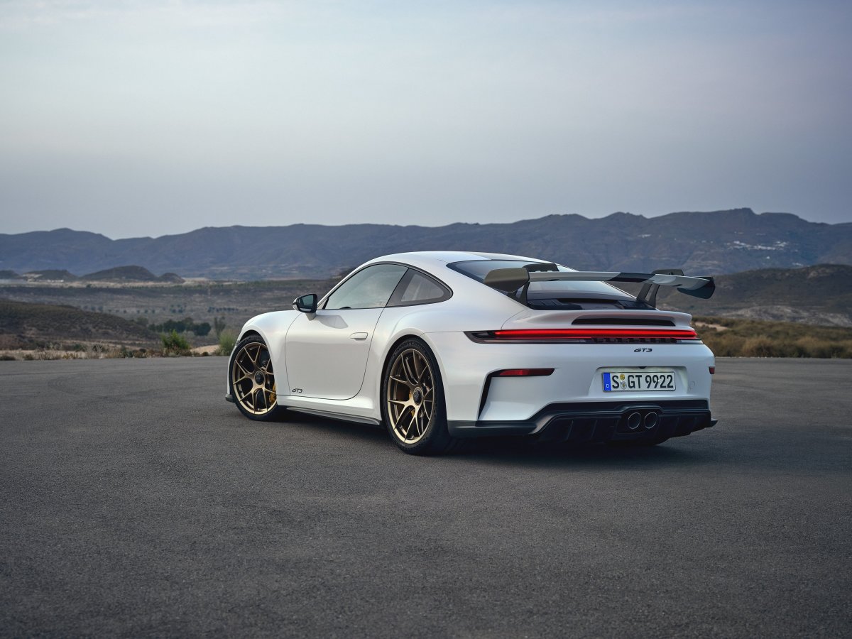 2025 Porsche 911 GT3 — A deep dive into the latest generation Autoblog