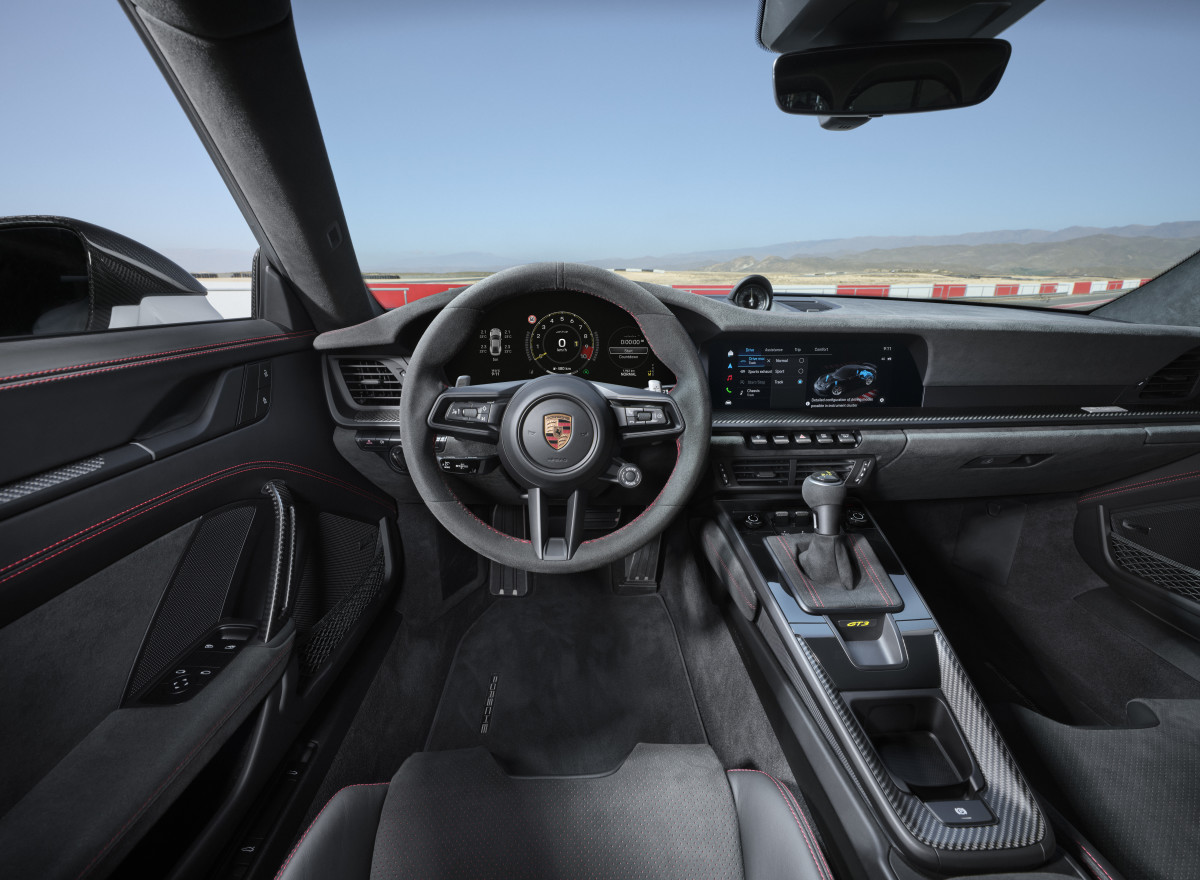 2025 Porsche 911 GT3 — A deep dive into the latest generation Autoblog