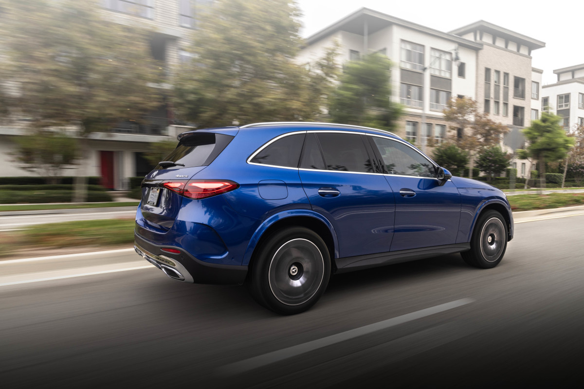 2025 Mercedes-Benz GLC 350e Hybrid