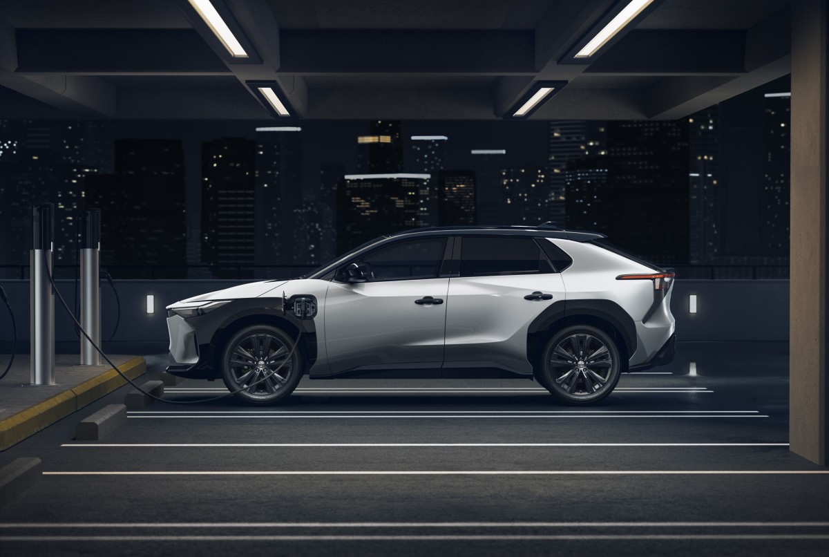 2025 Toyota bZ4X EV gets price slashed Autoblog