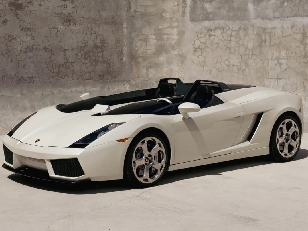 Ламборгини Галлардо Концепт S: 20 жилийн ойгоороо Монтерейд эргэн ирлээ