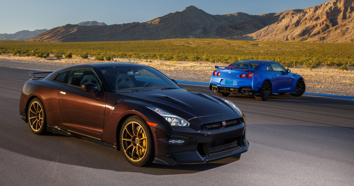 LB★WORKS Nissan GT-R R35 Type 2 2024 IG2340 LB-WORKS Nissan GT-R R35 type 2 Blue – ignition model