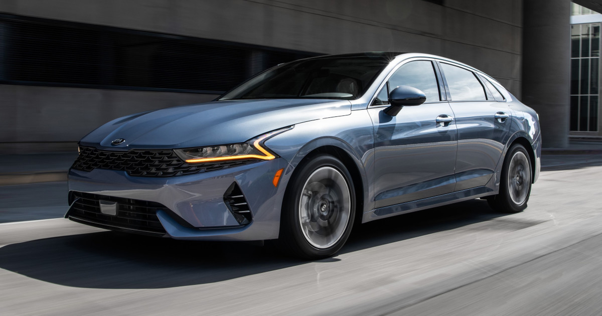 K⑤ 2021-k5-ex-1-6t-fwd.jpg