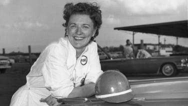 Vicky Wood Roe Vicki Wood, pioneering and record-breaking race driver, dies at 101 ...
