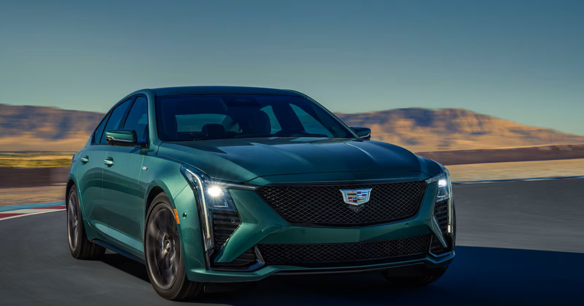 Why You Should Get One of the Last RWD V8 Manual Sedans - Autoblog