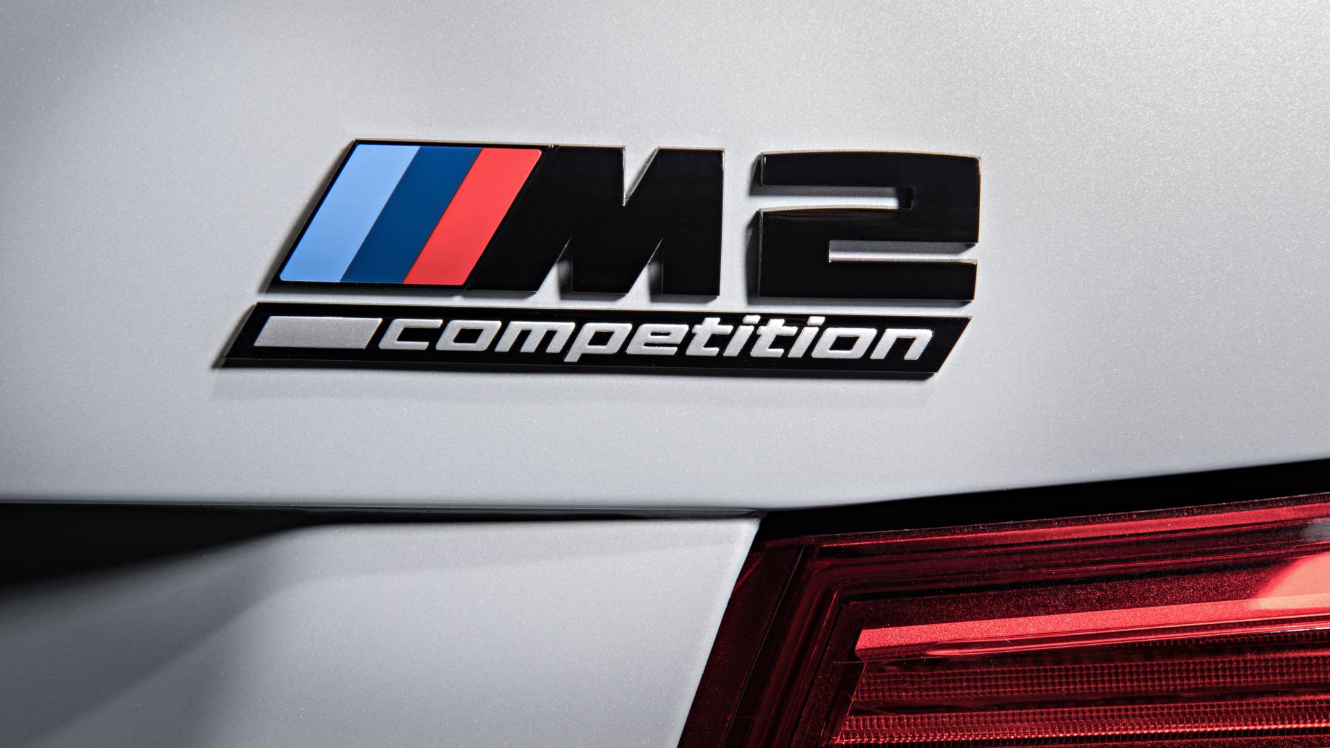 BMW M gibt das Competition-Emblem auf – und Handschaltgetriebe könnten als ...