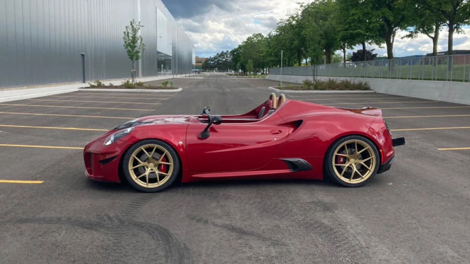 Someone Turned an Alfa Romeo 4C Into a Ferrari-Style Speedster — And It ...